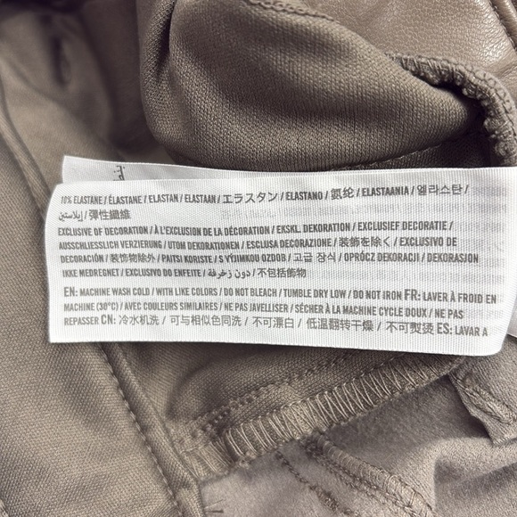 Abercrombie & Fitch '90s Straight Ultra High Rise Faux Leather Pant Olive Brown - Picture 10 of 11